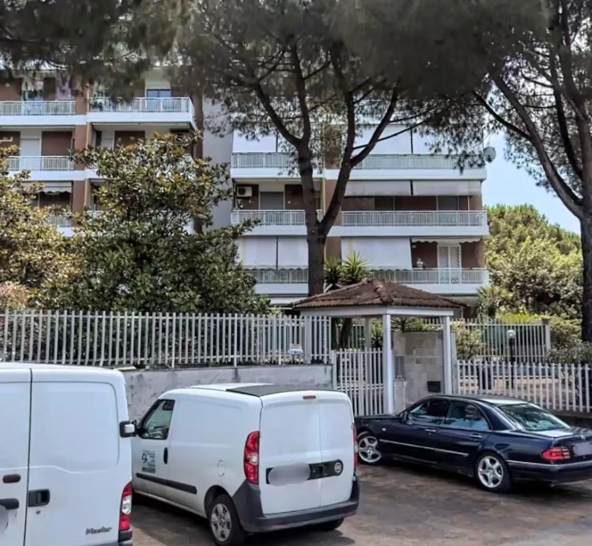 Warm Apartment Near Vatican City Rome