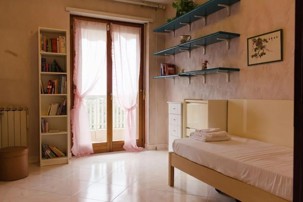 Warm Apartment Near Vatican City Rome