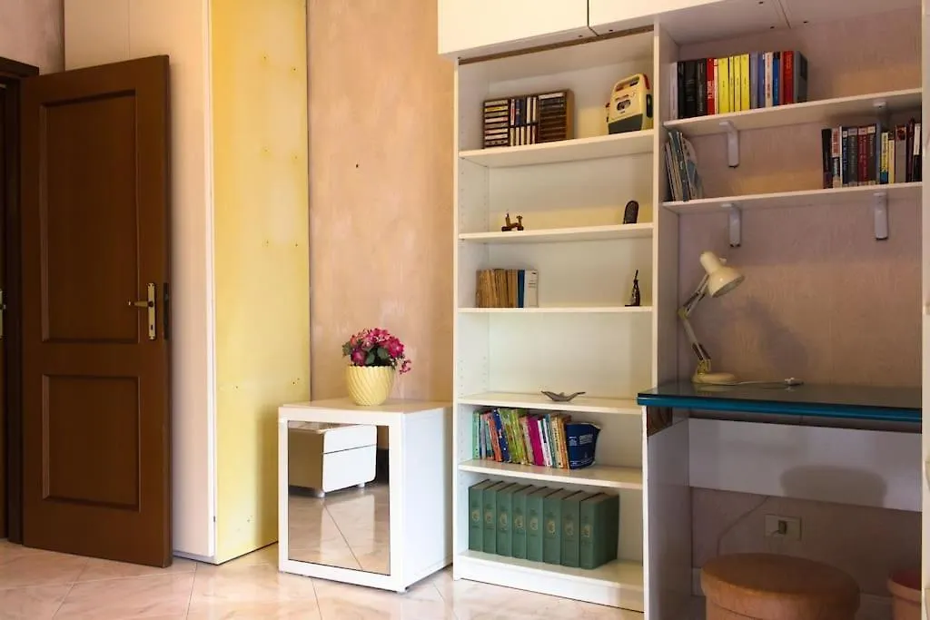 Warm Apartment Near Vatican City Rome Italy