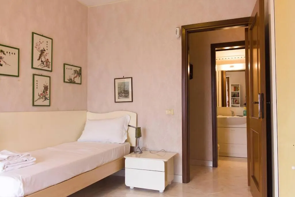 Warm Apartment Near Vatican City Rome 0*,